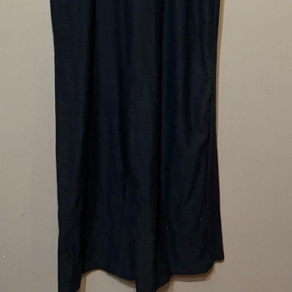 SAMSARA Jersey-Like Sleeveless Jumpsuit - Picture 5 of 6